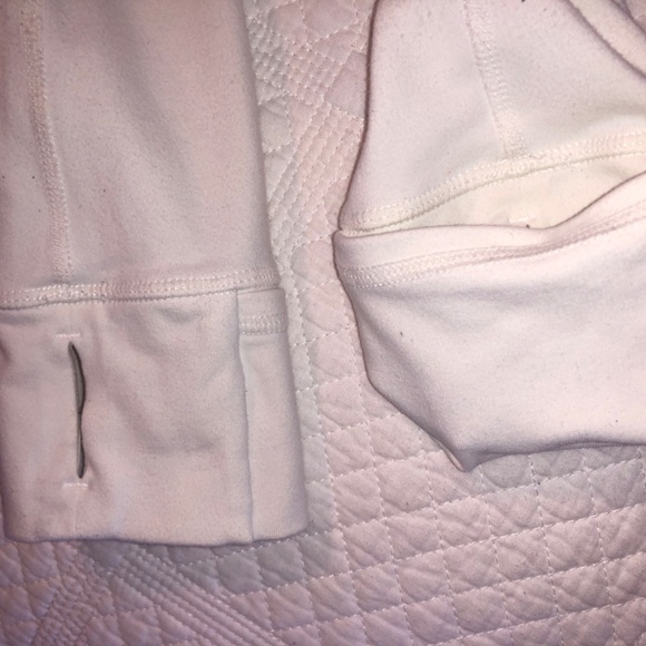 LULULEMON WHITE JACKET🤍🧘🏼♀️🤍 - Picture 4 of 5